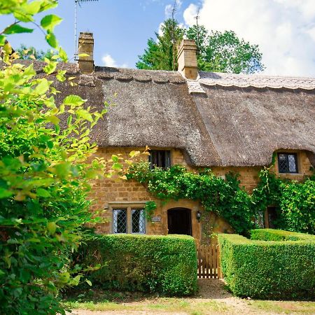 Lily Cottage Tew Exterior photo
